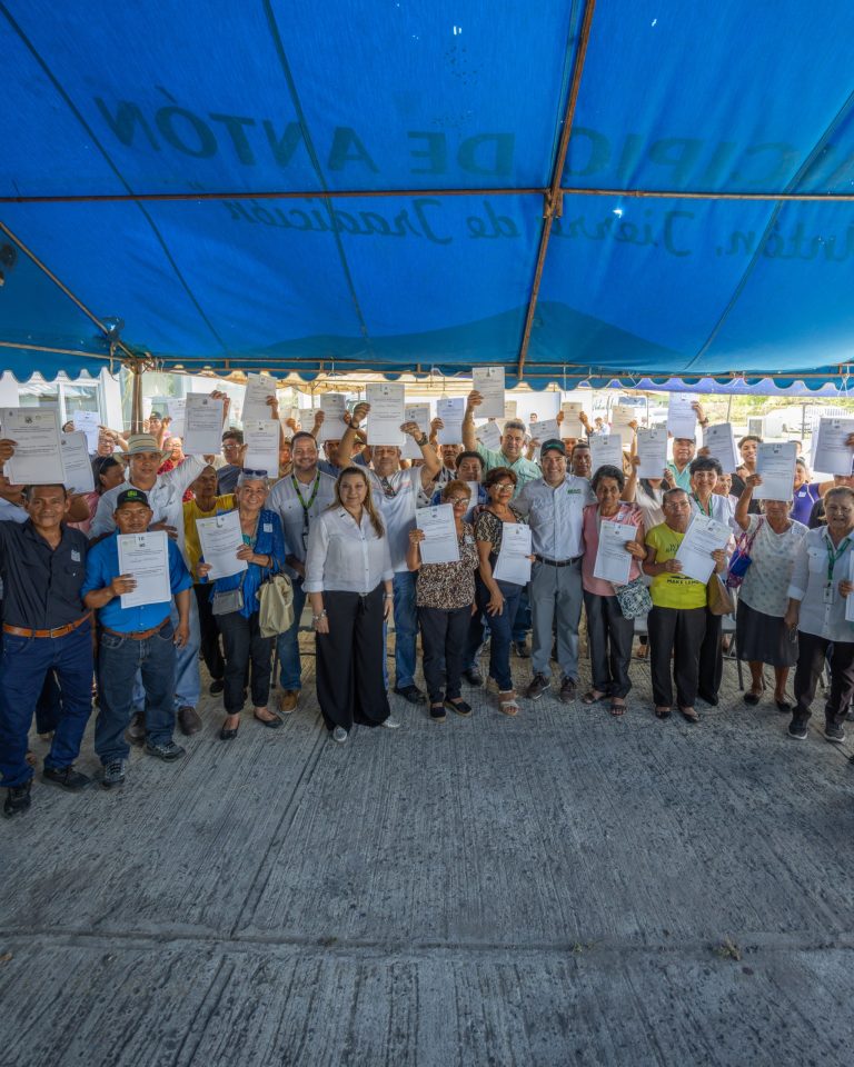 ANATI entrega más de 146 títulos de propiedad y terrenos en uso y administración en Penonomé